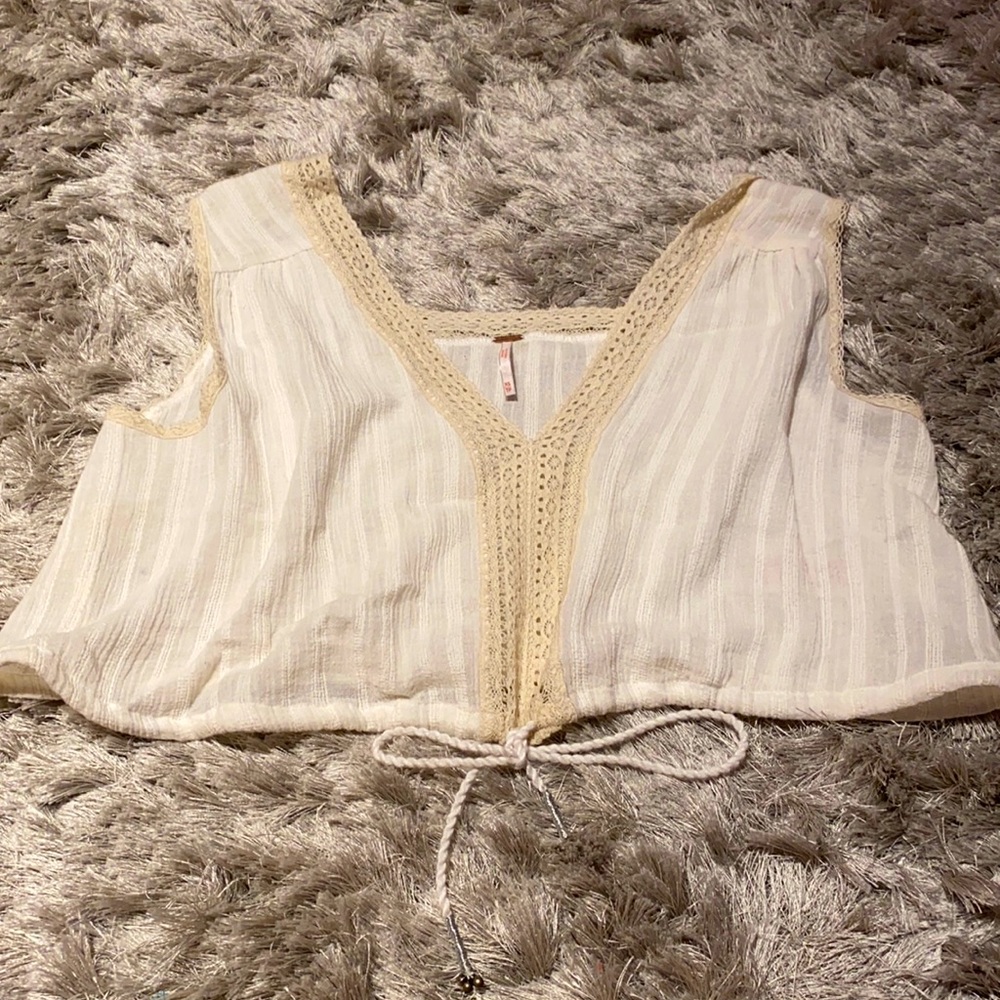 Free People Crop shirt